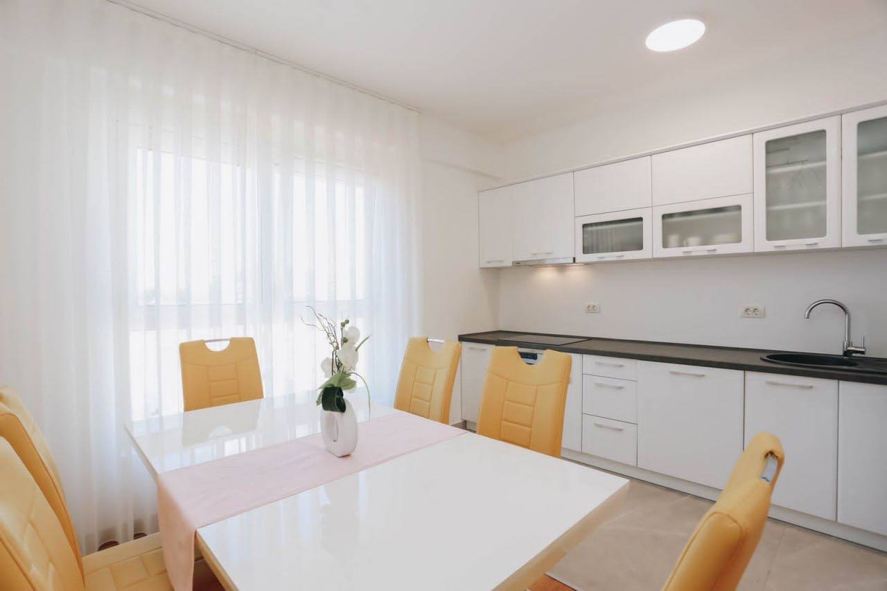 Stylish Penthouse with Sea View Terraces 8