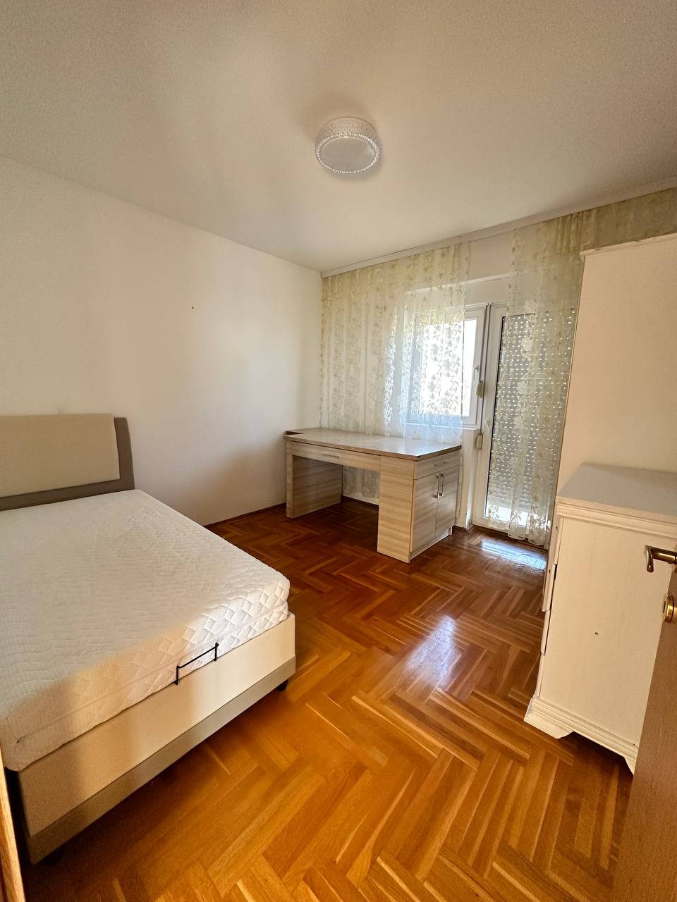 Spacious 3-Bedroom Apartment with Sea View in Seoc, Budva 2