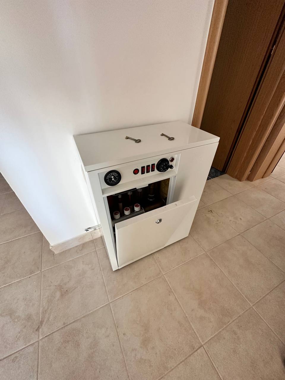 Spacious 3-Bedroom Apartment with Sea View in Seoc, Budva 7