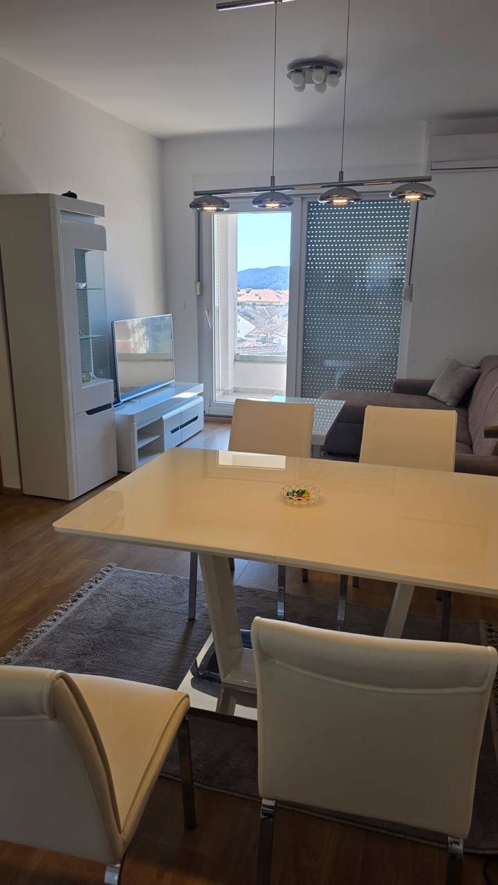 Spacious 1-Bedroom Apartment with Garage in Budva (Technomax House) 8