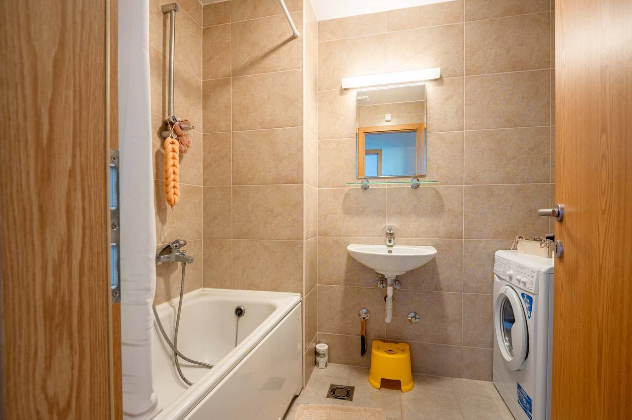 Exclusive 2-Bedroom Apartment with Sea and Mountain Views in Celebici 9