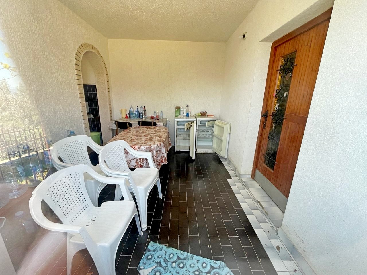 House with Panoramic Sea and Mountain Views in Shushan, Bar 3
