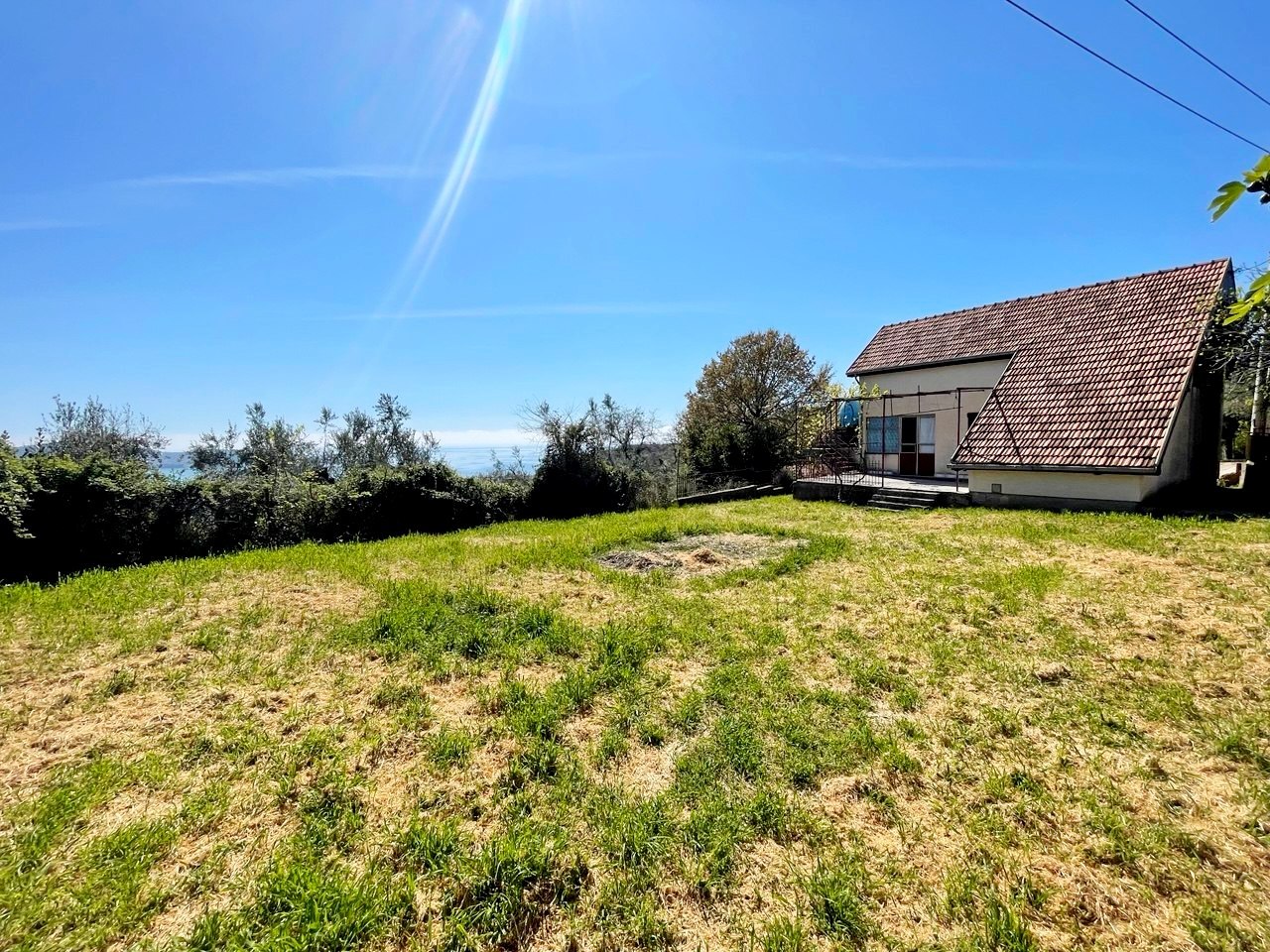 House with Panoramic Sea and Mountain Views in Shushan, Bar 9
