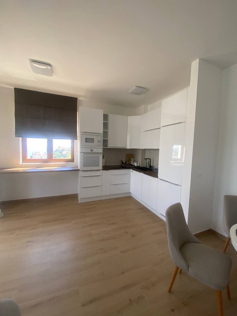 2-bedroom apartment with sea view near Adriatic School, Budva 6