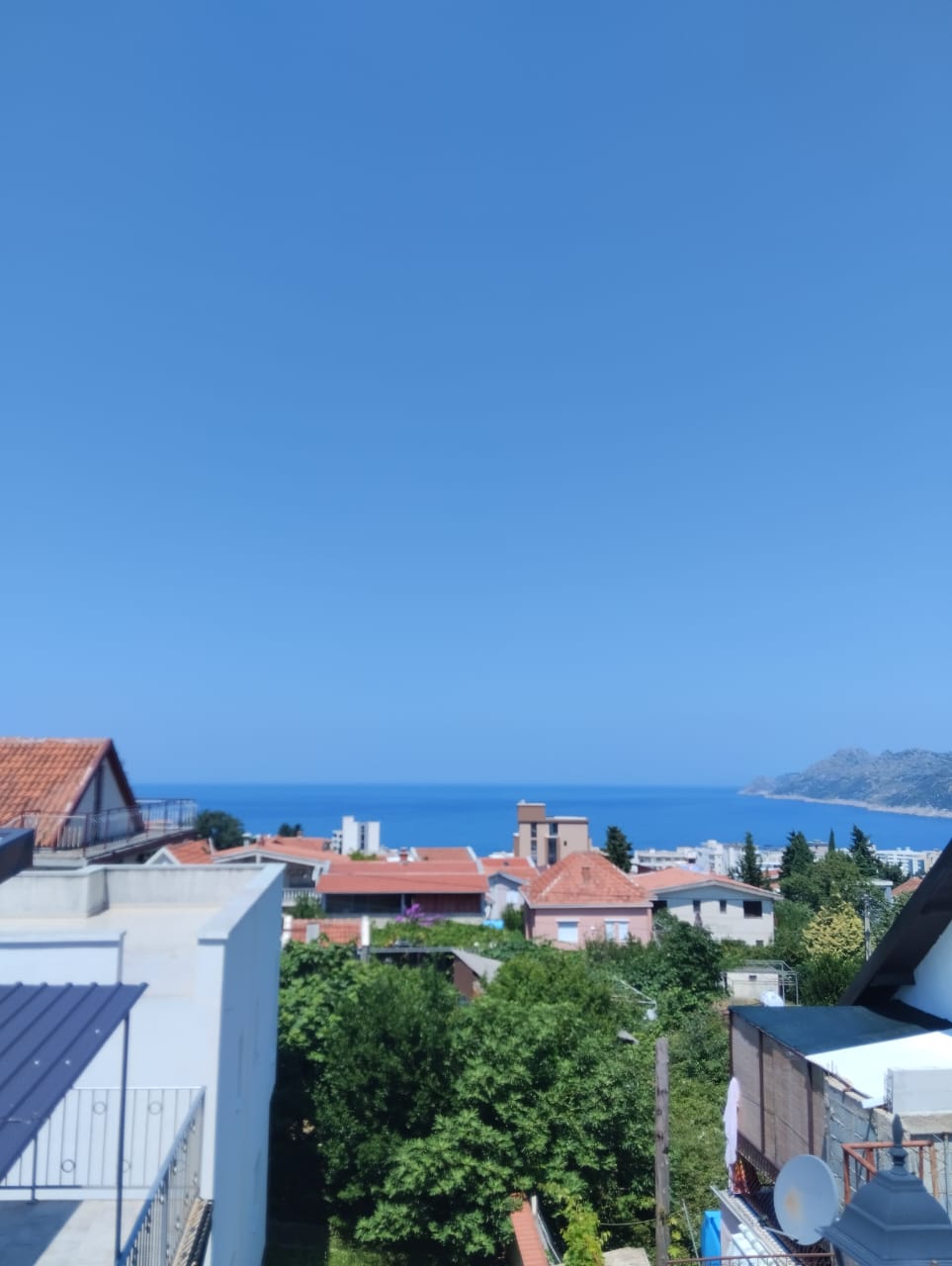 Panoramic Sea View 2-Storey 4-Apartments House with Big Garden in Dubrava 8