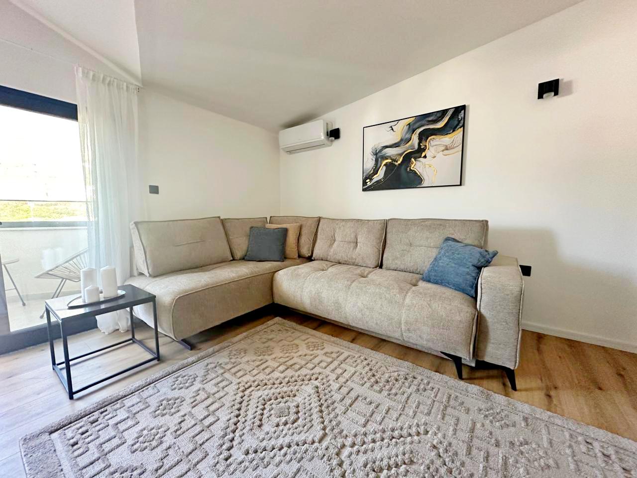 Stylish Apartment with Sea View in Dobra-Voda 9