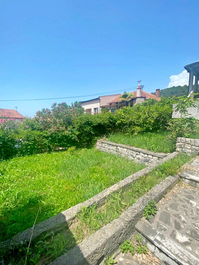 Cozy House in Polje with Large Land Plot 4