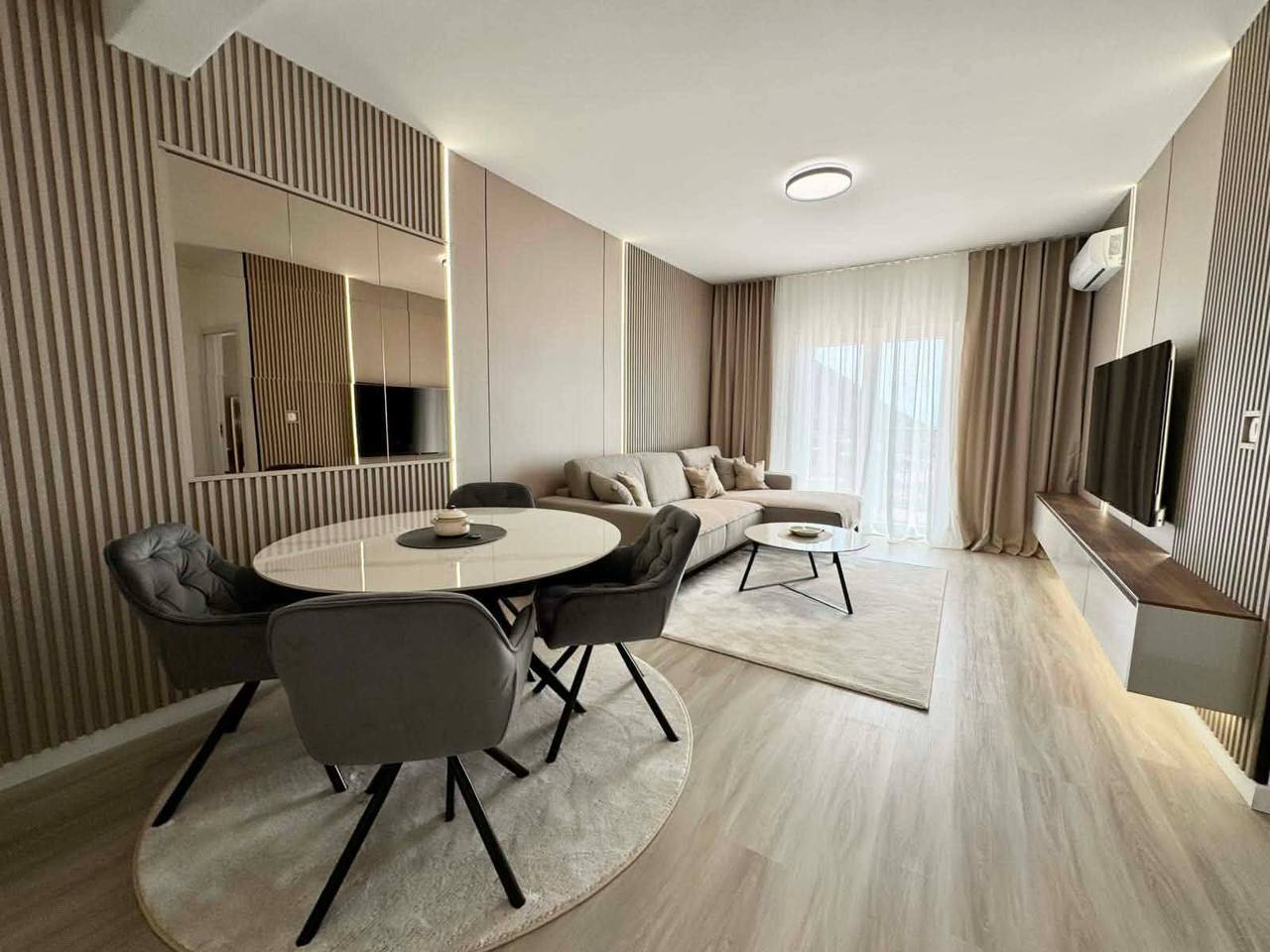 2-Bedroom Apartment with Sea View in Budva