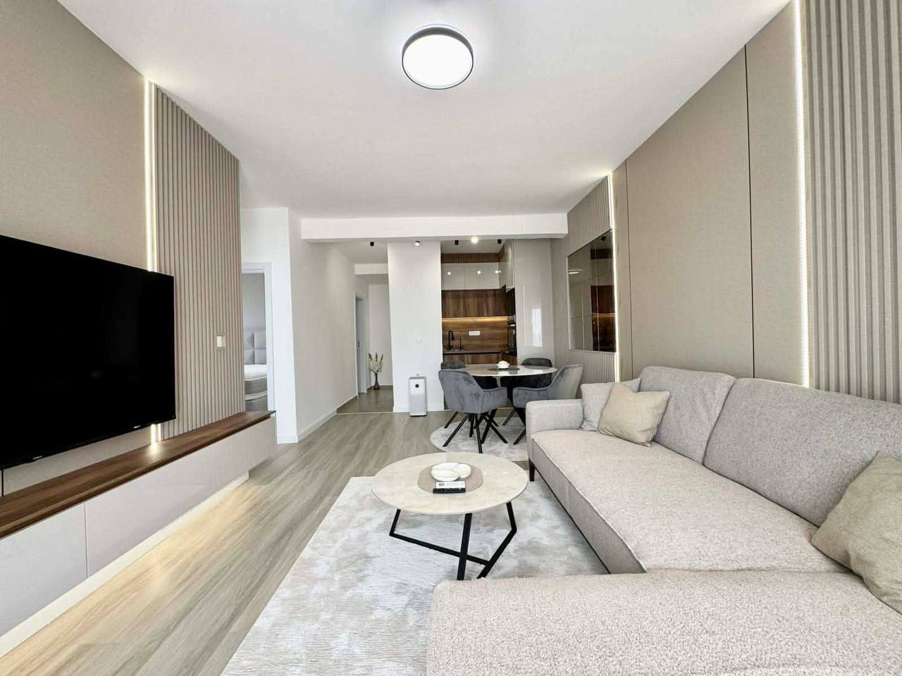 2-Bedroom Apartment with Sea View in Budva 6