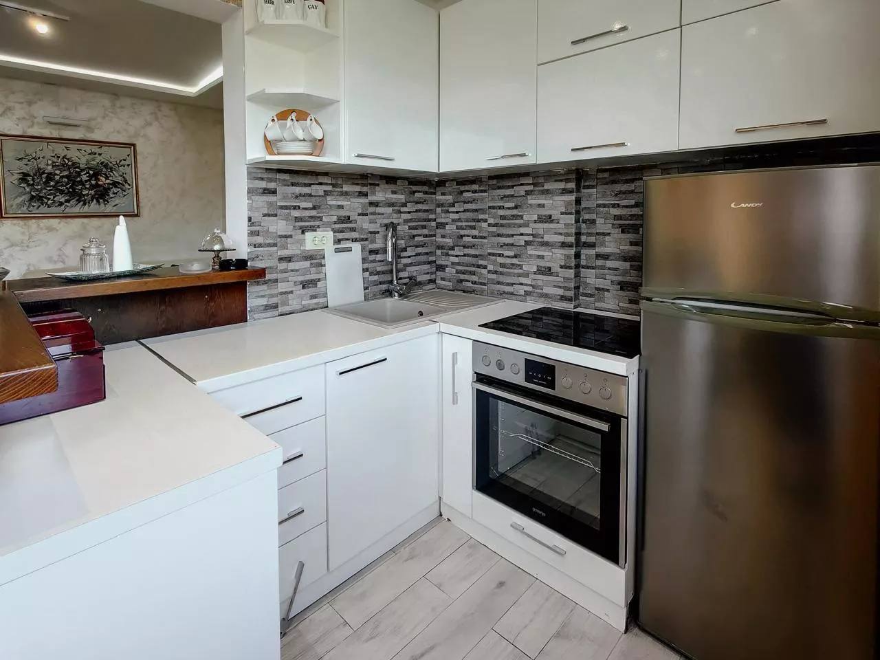 Stylish 1-Bedroom Apartment in Dobrota, Kotor 10