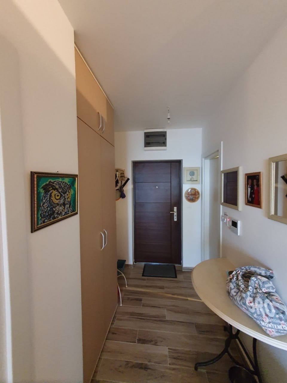 1 Bedroom Apartment with Spacious Terrace and Jacuzzi in Sunny Side, Becici 5