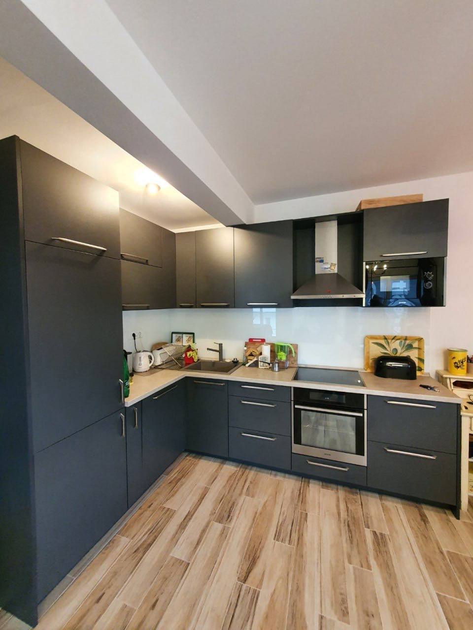 1 Bedroom Apartment with Spacious Terrace and Jacuzzi in Sunny Side, Becici 6