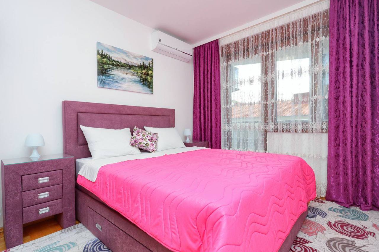 1-bedroom apartment with sea view in Becici 6