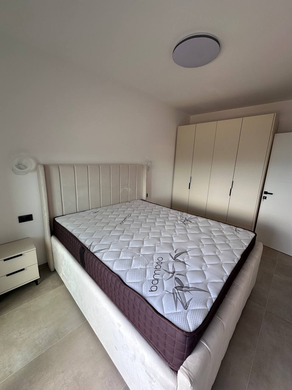Sea View Apartment in Uteha 7