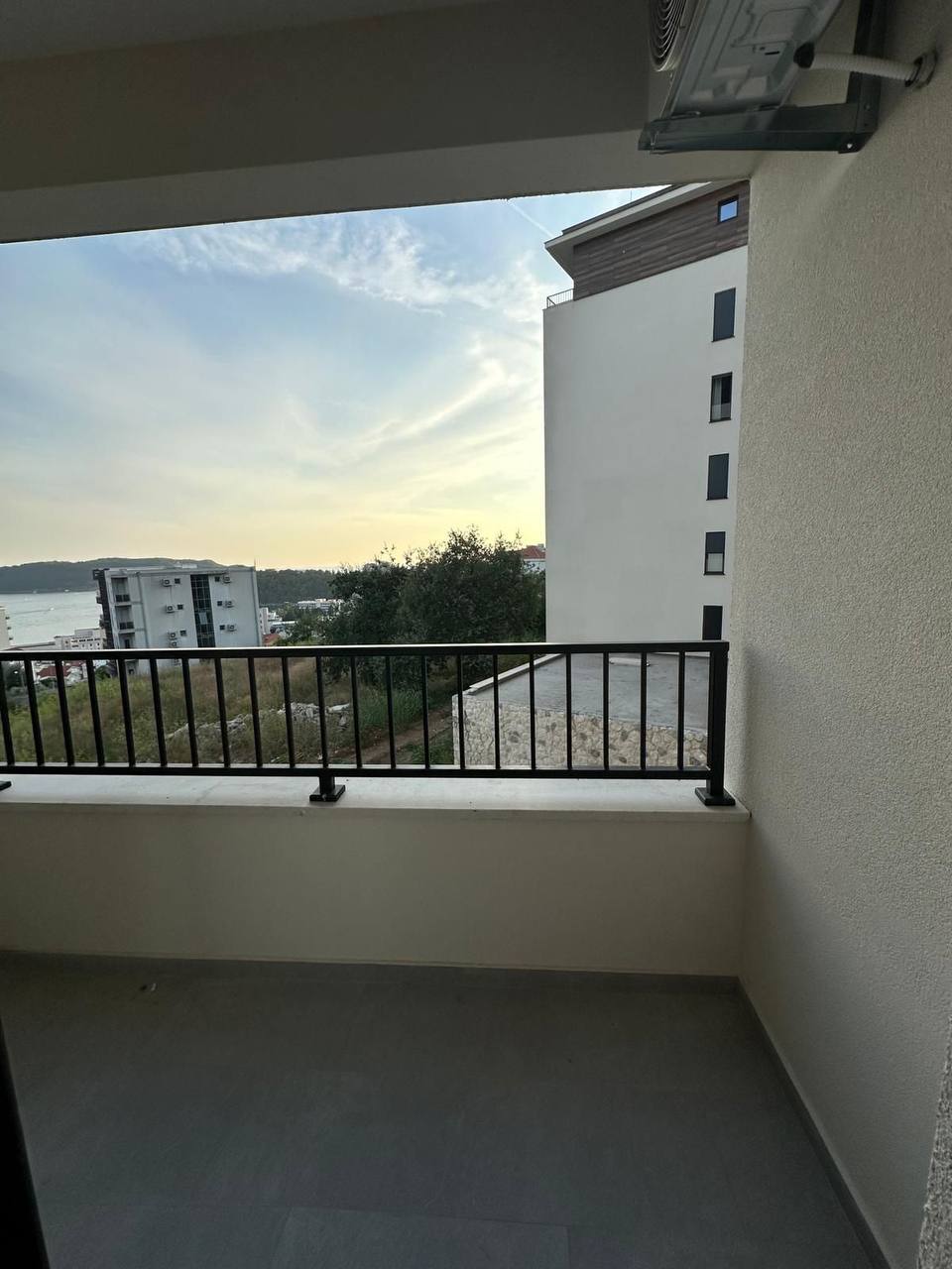 Modern Apartment with Sea View in Becici 2