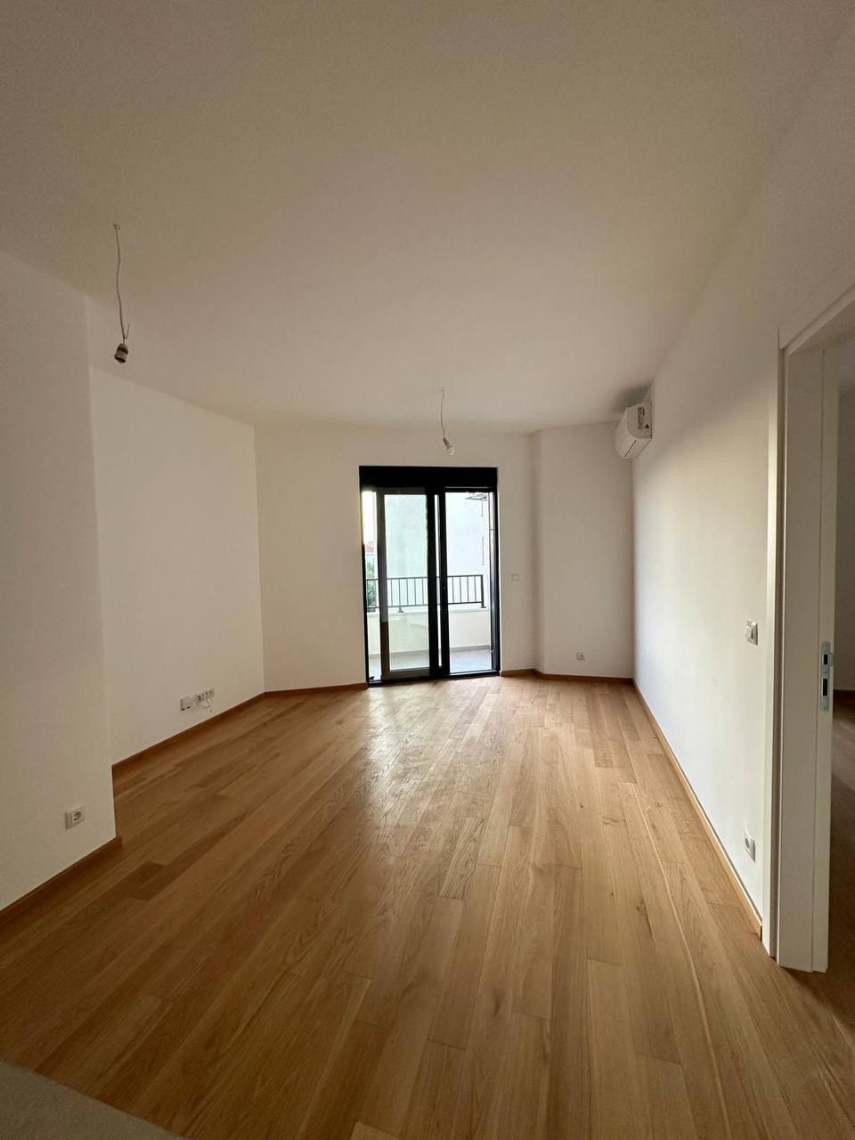 Modern Apartment with Sea View in Becici 4
