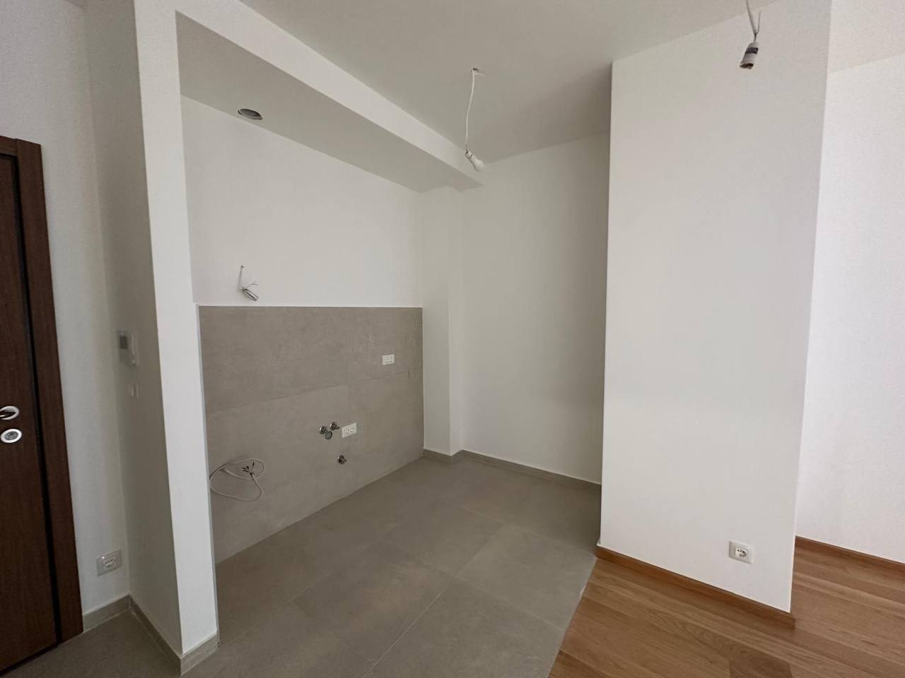 Modern Apartment with Sea View in Becici 7