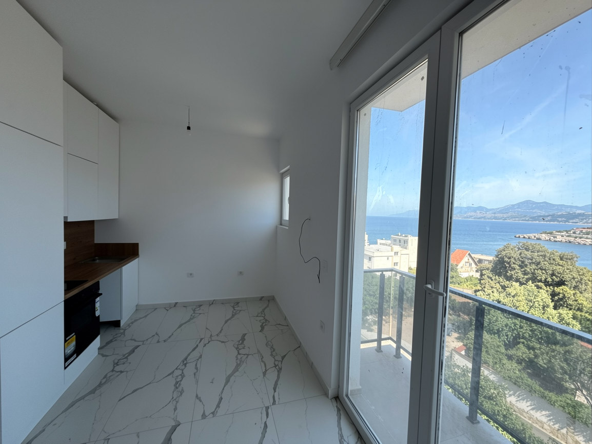 Studio in Uteha with Sea View, 200m from the Beach 2