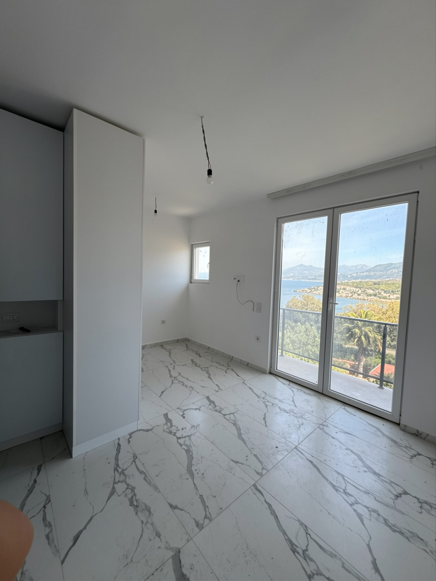Studio in Uteha with Sea View, 200m from the Beach 7