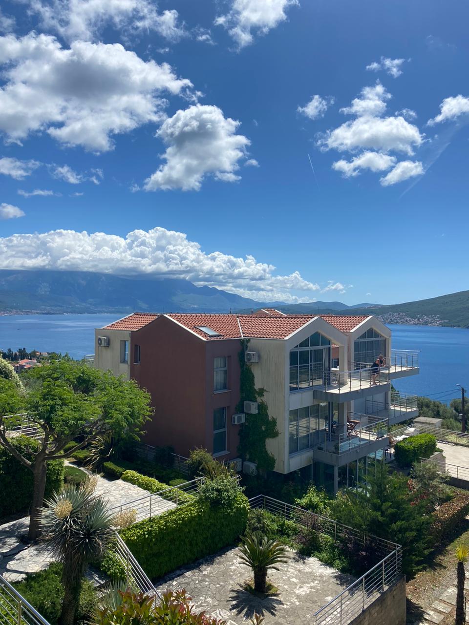Modern 3-room apartment with panoramic sea view in Acacia Hill, Montenegro 2