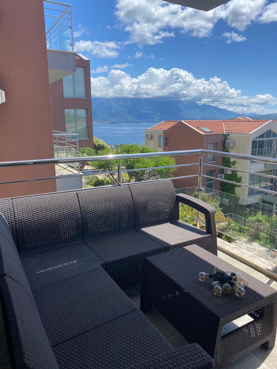 Modern 3-room apartment with panoramic sea view in Acacia Hill, Montenegro 4