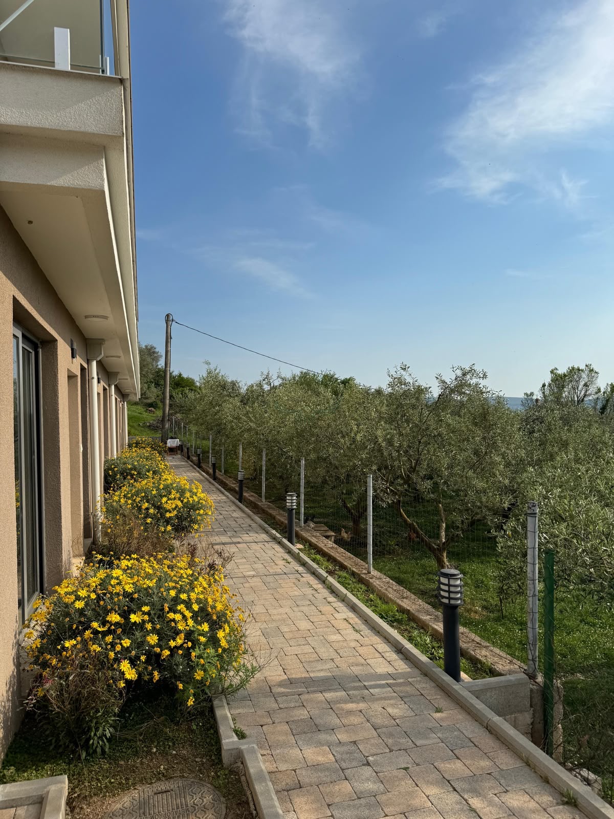 Garden floor 1-bedroom apartment in new development, Tivat – sea & mountain view 7