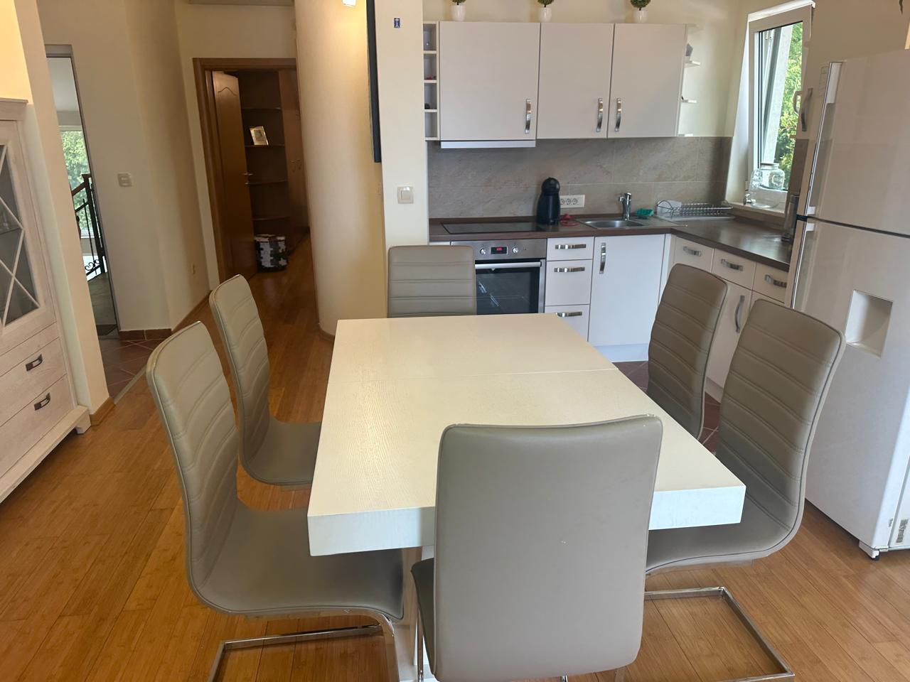 Charming 1-Bedroom Apartment in Djenovici, Montenegro 6