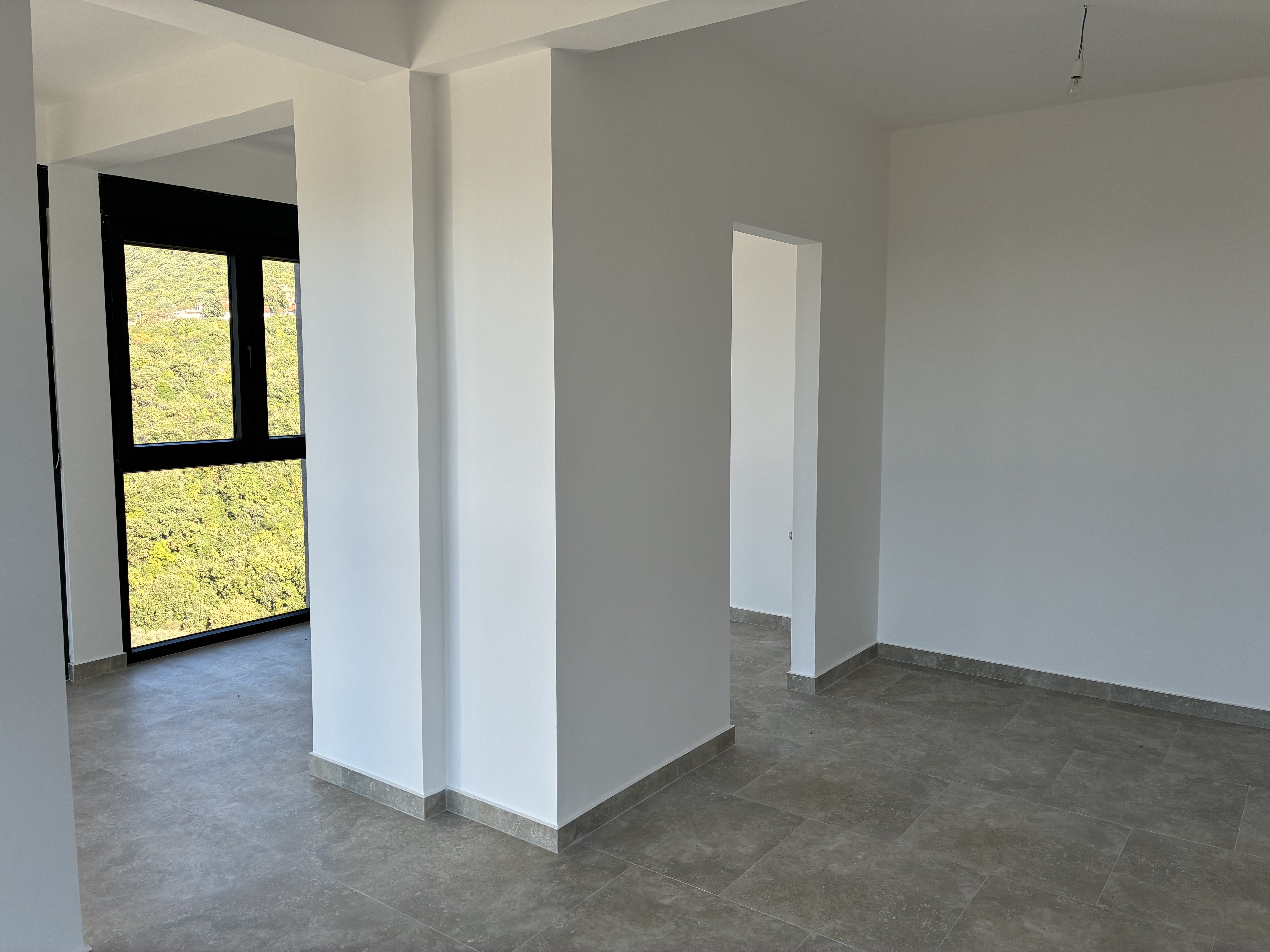 Charming 1-Bedroom Apartment for Sale in Utjeha, Bar, Montenegro 12