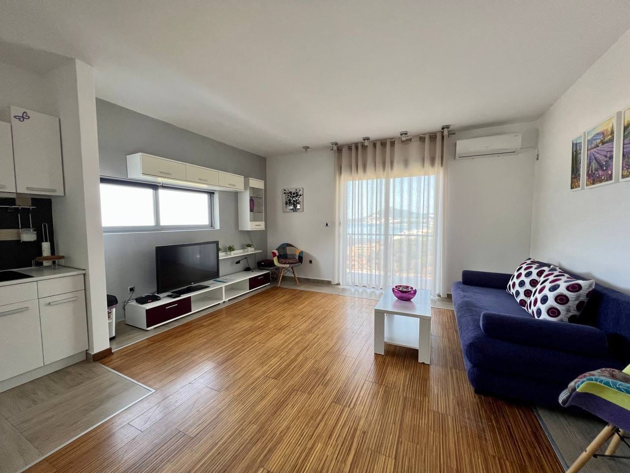 Furnished 1-bedroom apartment 66 m² with panoramic sea view and pool, Przno, Budva Riviera 3