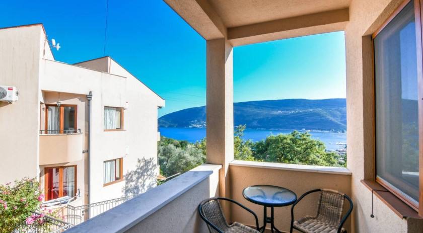 Панорамная 2-комнатная квартира в комплексе «Adria Montenegro», Топла, Герцег-Нови