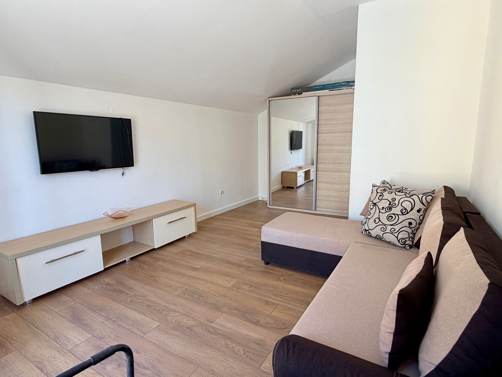 Attic Apartment 42 m² with 12 m² Terrace Opposite Hotel Splendid — Bečići, 200 m from the Sea (Renovation Project) 5