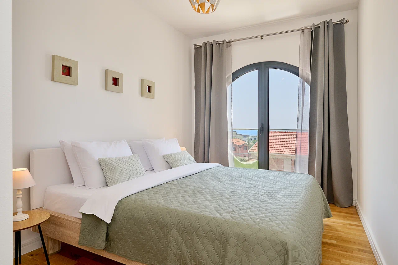 Panoramic Sea View Two-Bedroom Apartment with Pool and Sauna in Ivanovići, Bečići 9