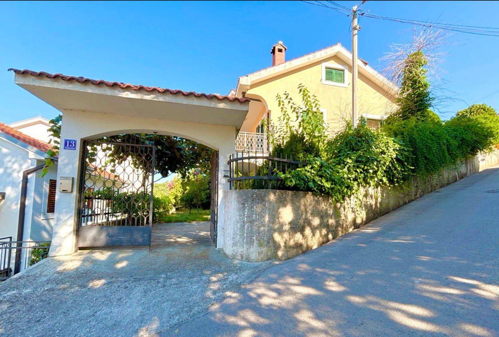 Spacious Sea View House in Herceg Novi