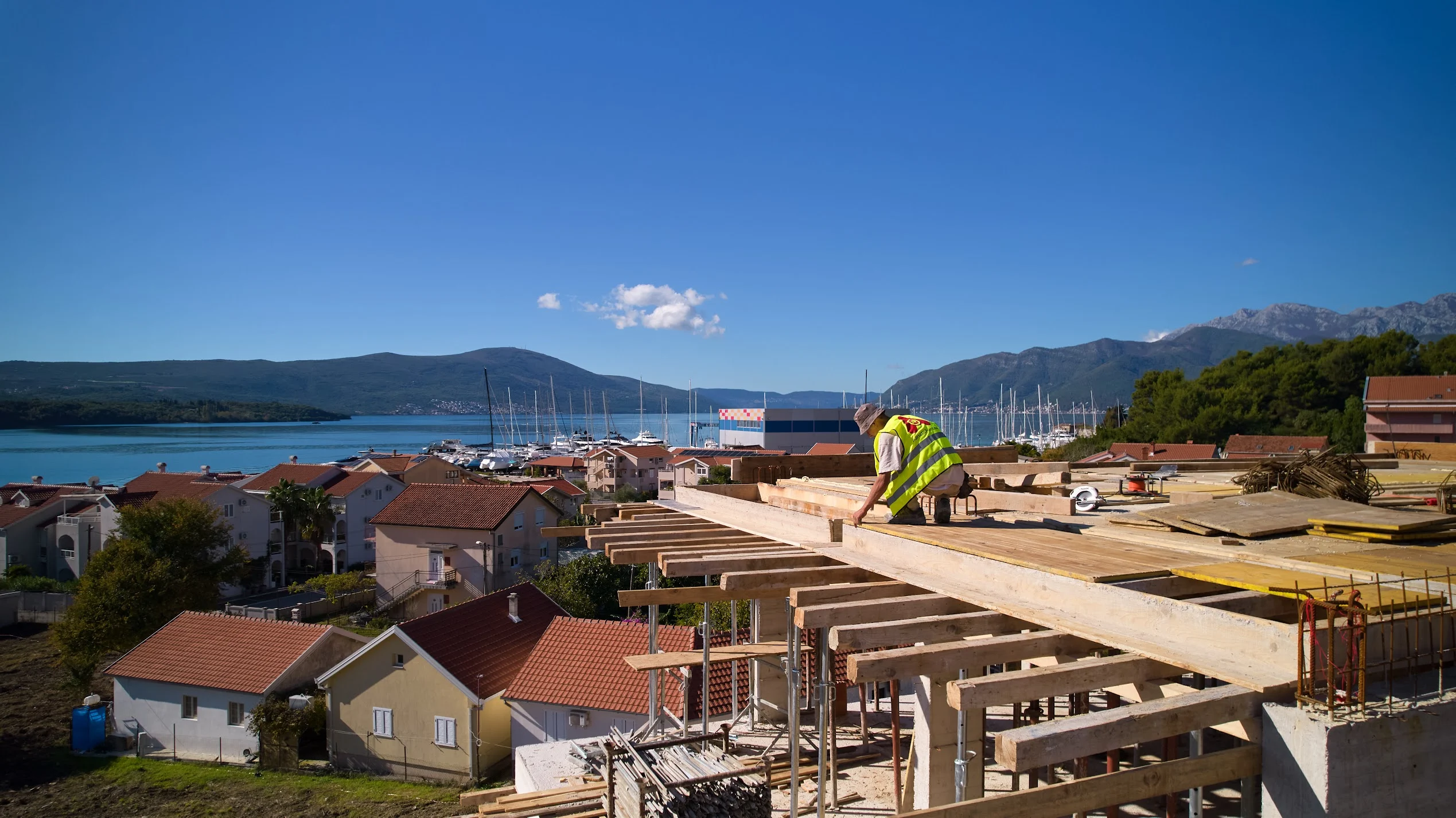 1BR in House by the Sea Luxury Apartments  7