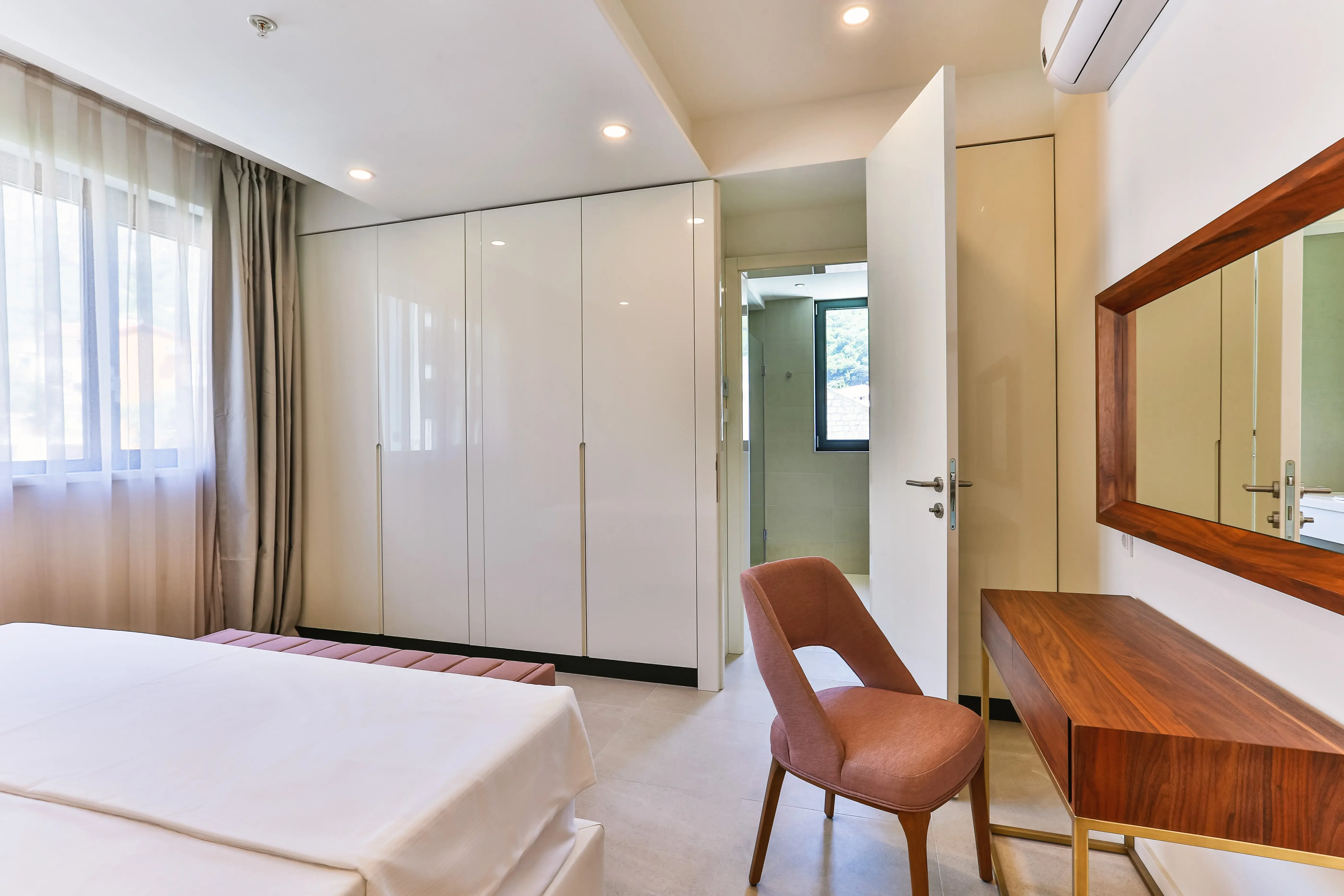 Luxury Seafront Apartments in Rafailovici 7