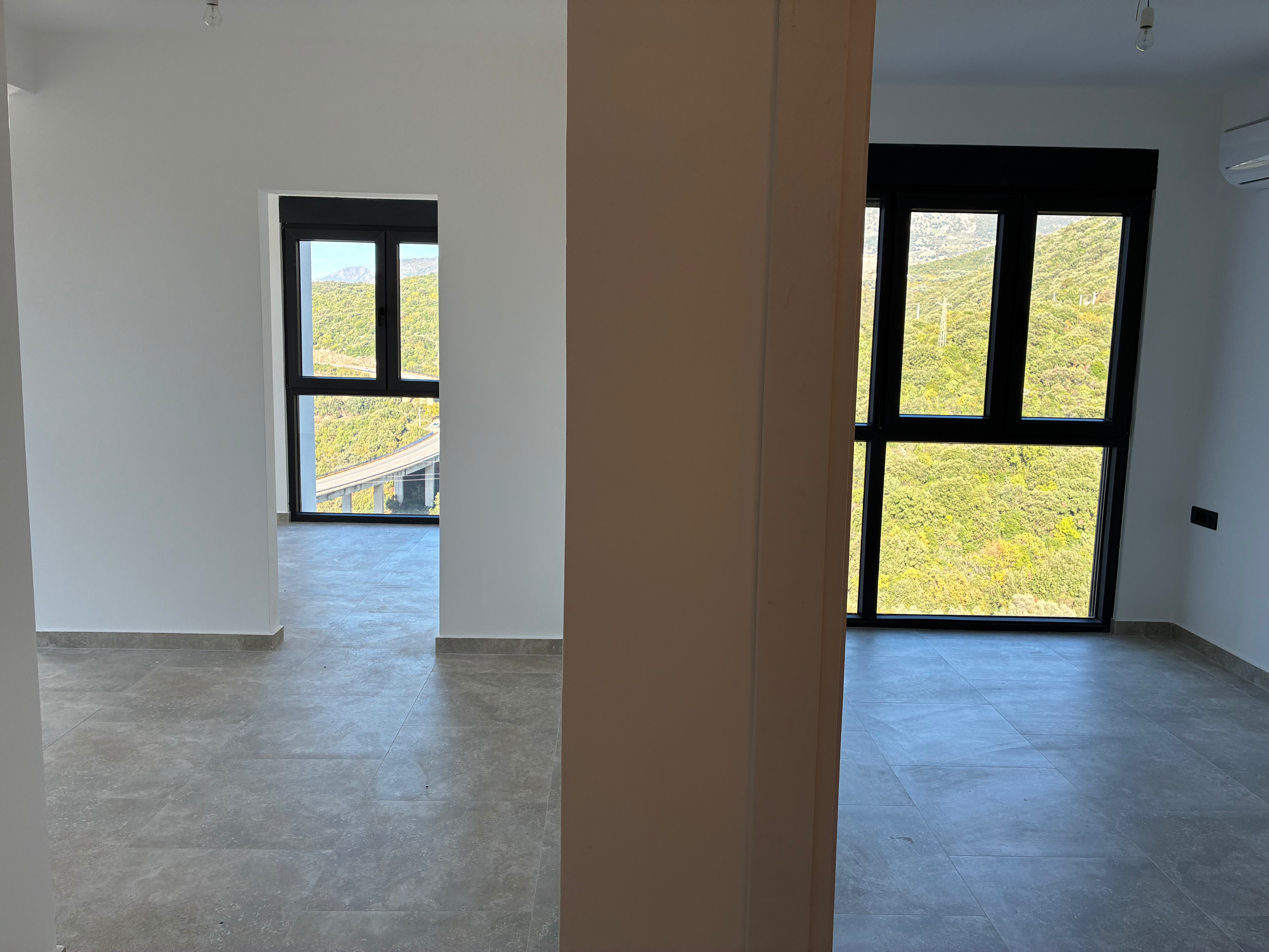Charming 1-Bedroom Apartment for Sale in Utjeha, Bar, Montenegro 9