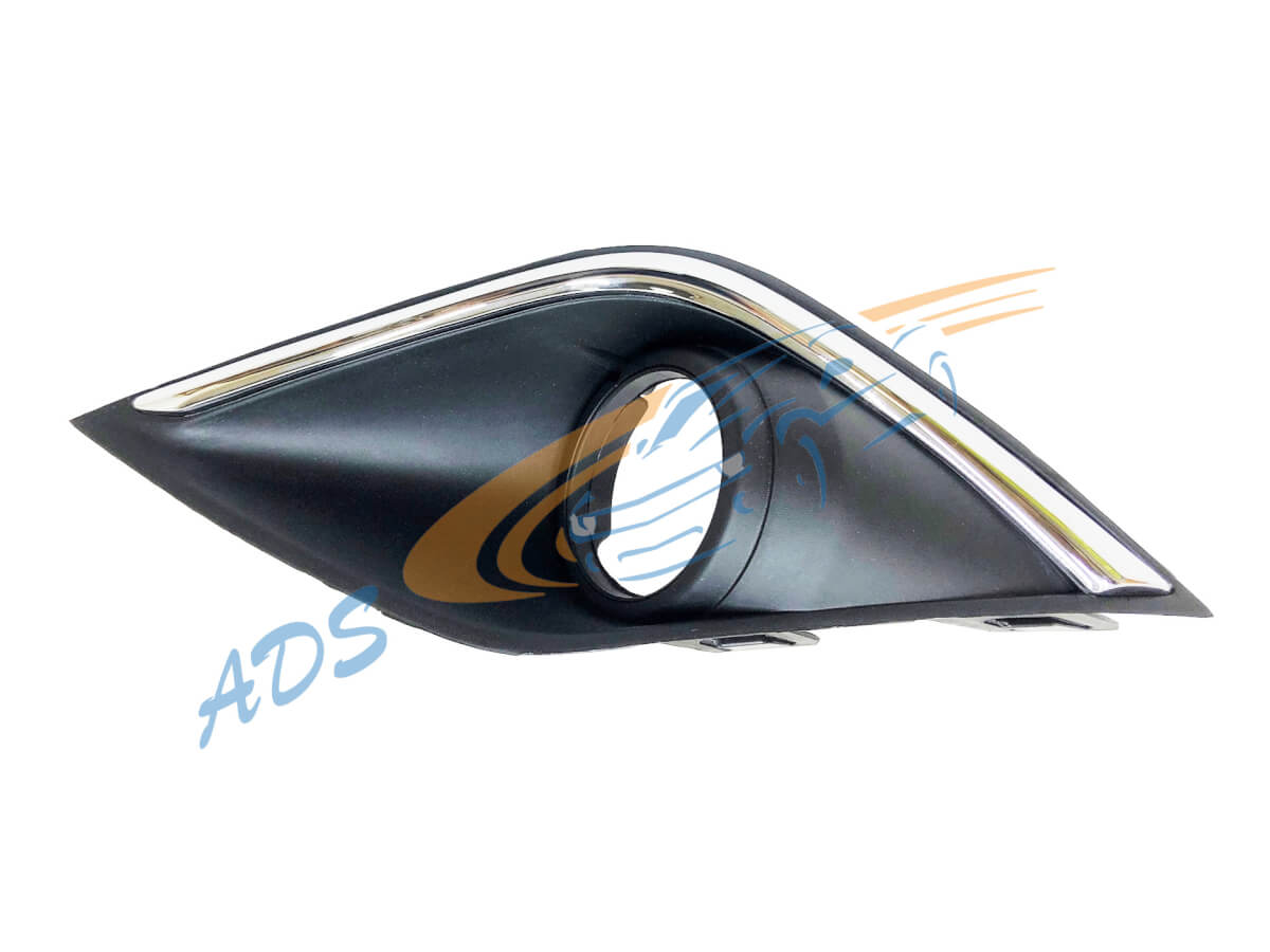 Rūko žibinto grotelės Kairė pusė Mitsubishi Outlander 2015 - 2019