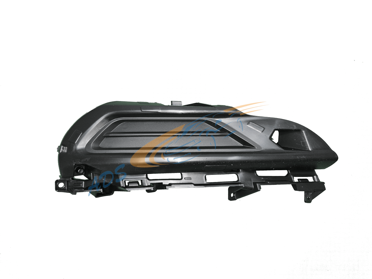 Rūko žibinto grotelės Kairė pusė Volvo XC60 2017 - 2020