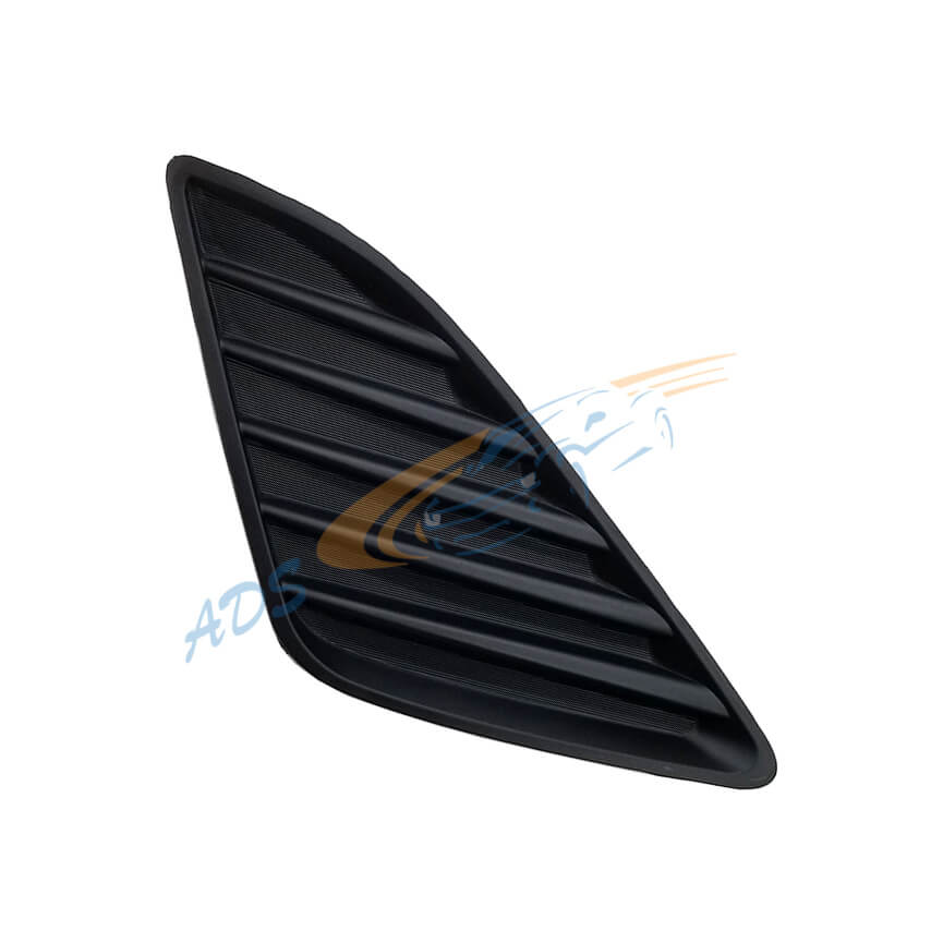 Rūko žibinto grotelės Dešinė pusė Toyota Camry 50 2012 - 2016