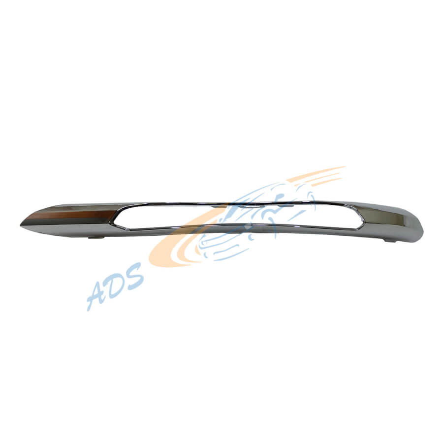 Priekinio bamperio apdaila Kairė pusė Mercedes Benz W204 C Class 2011 - 2013