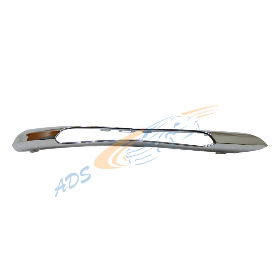 Priekinio bamperio apdaila Dešinė pusė Mercedes-Benz W204 C Class 2011 - 2014