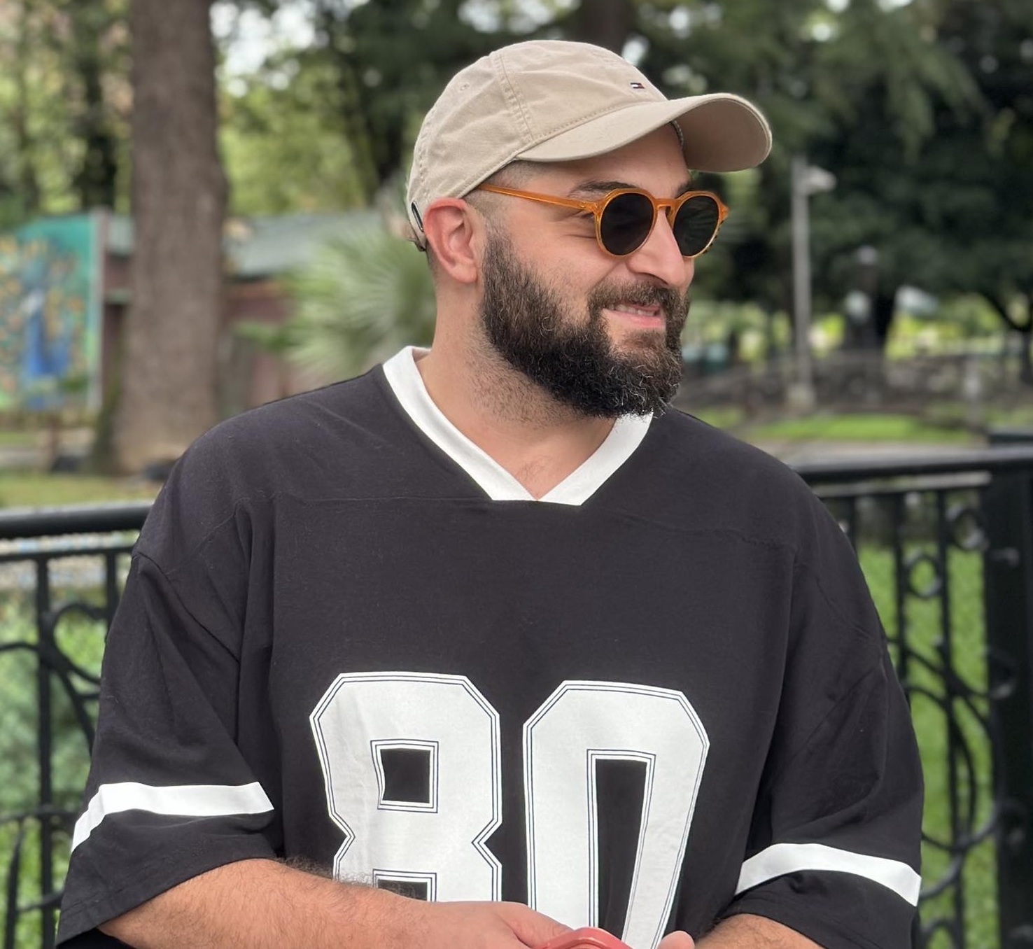 tengo tadumadze Profile Image