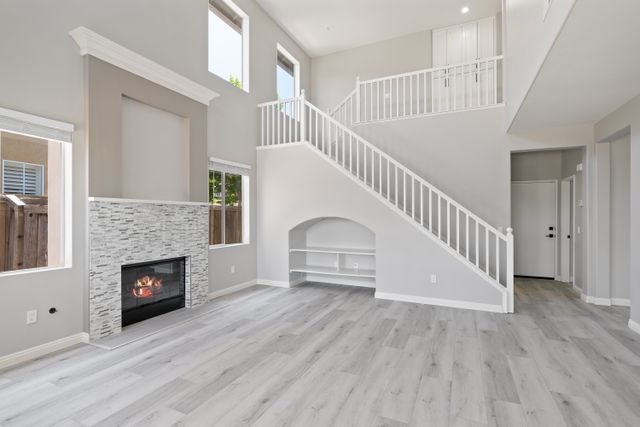 11-A9M-11576 Village Ridge Rd