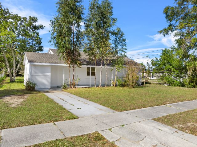 514 S 7th St, Lake Wales, FL 338531