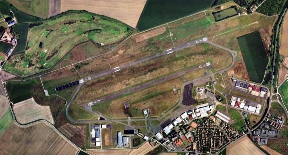 Vue aérienne de l'aérodrome de Toussus-le-Noble.
