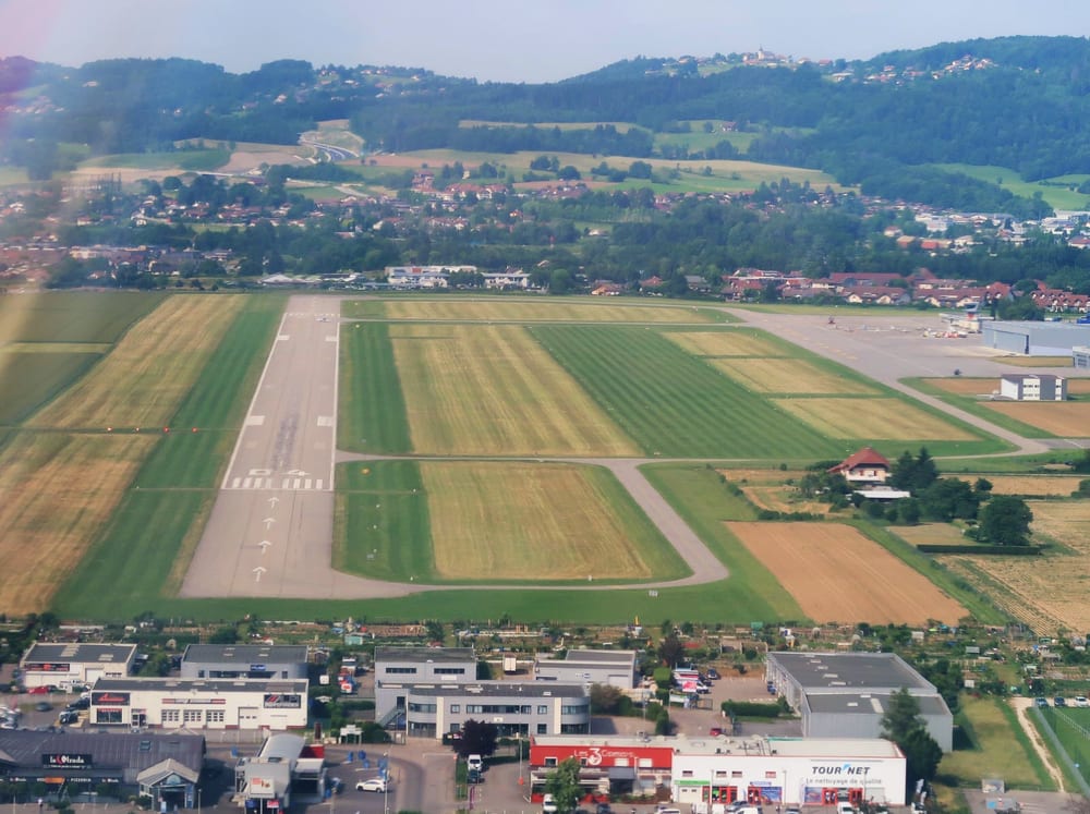 Haute-Savoie. Vinci a pris les commandes de l'aéroport d'Annecy