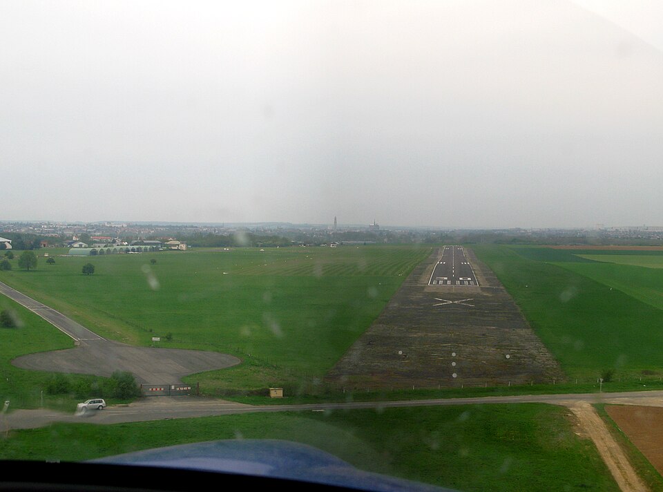 Union des Aéroports Français - Aérodrome d'Amiens - Glisy