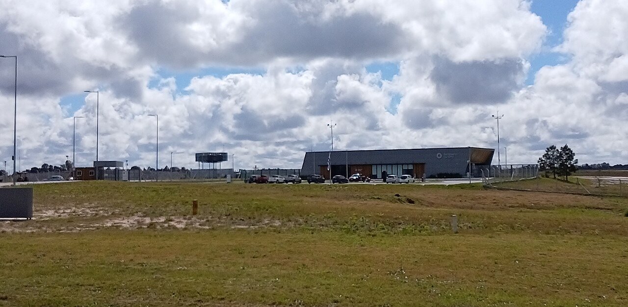 Aeropuerto Internacional Alternativa Santa Bernardina - Foto 1