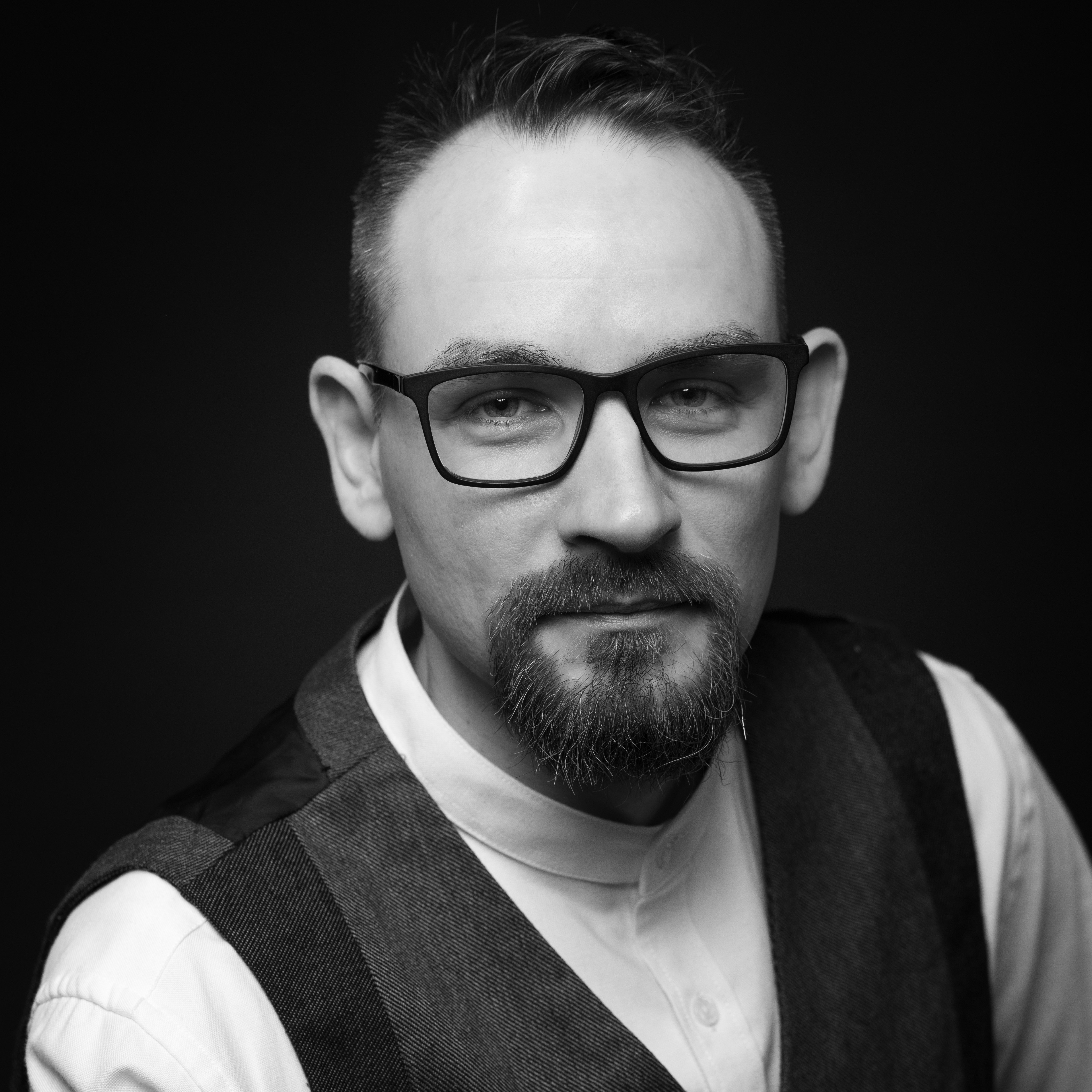 Meet Alex Bucse | Founder of SB Media Hub