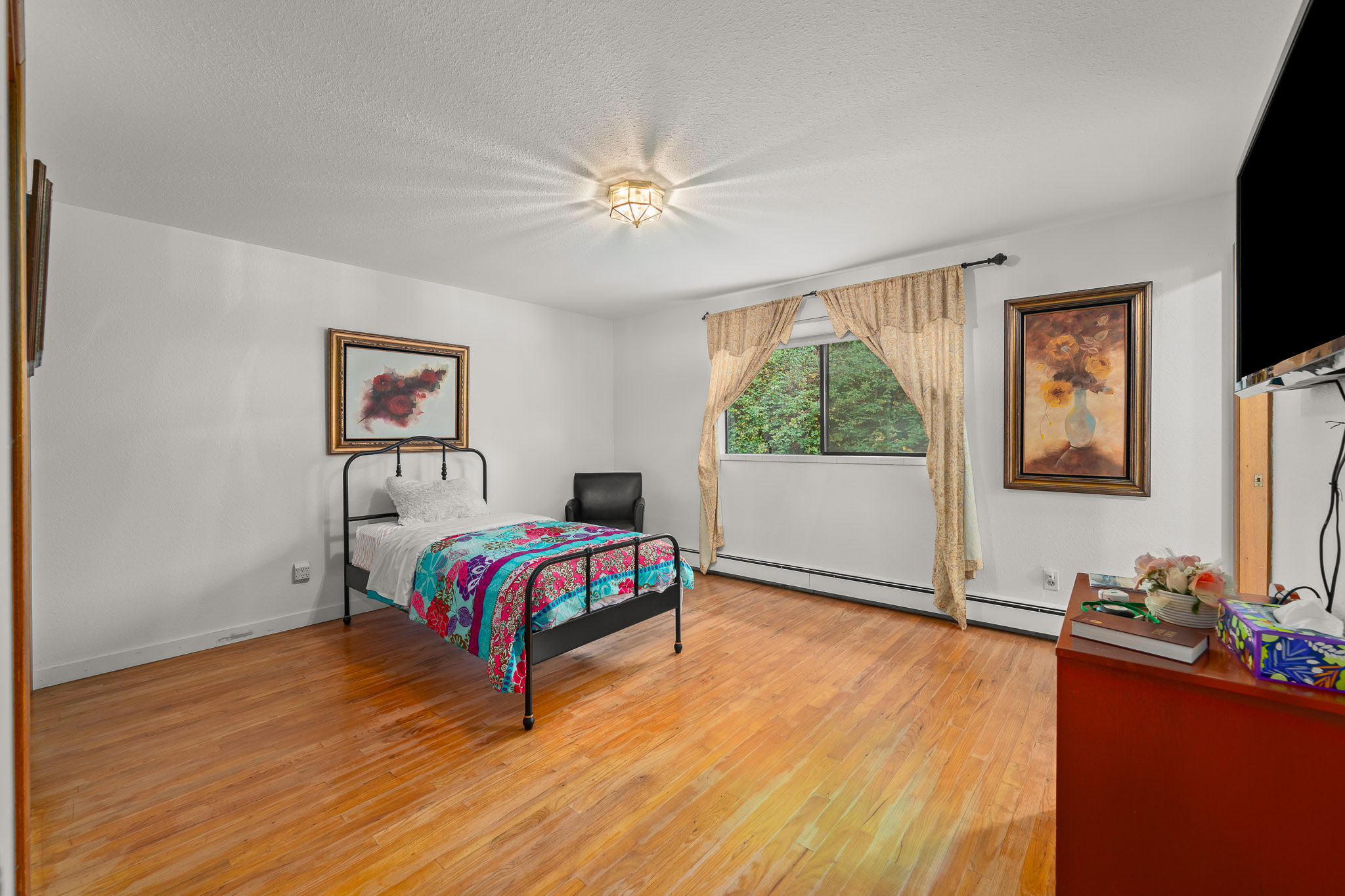 Private  | Purpose-built Facility 